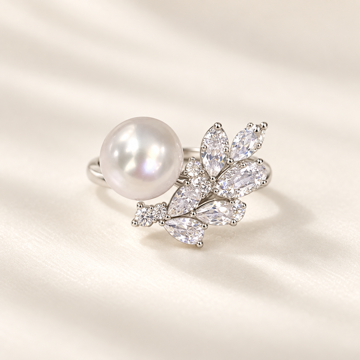 9–10mm round freshwater pearl feather ring in 925 sterling silver with sparkling accents