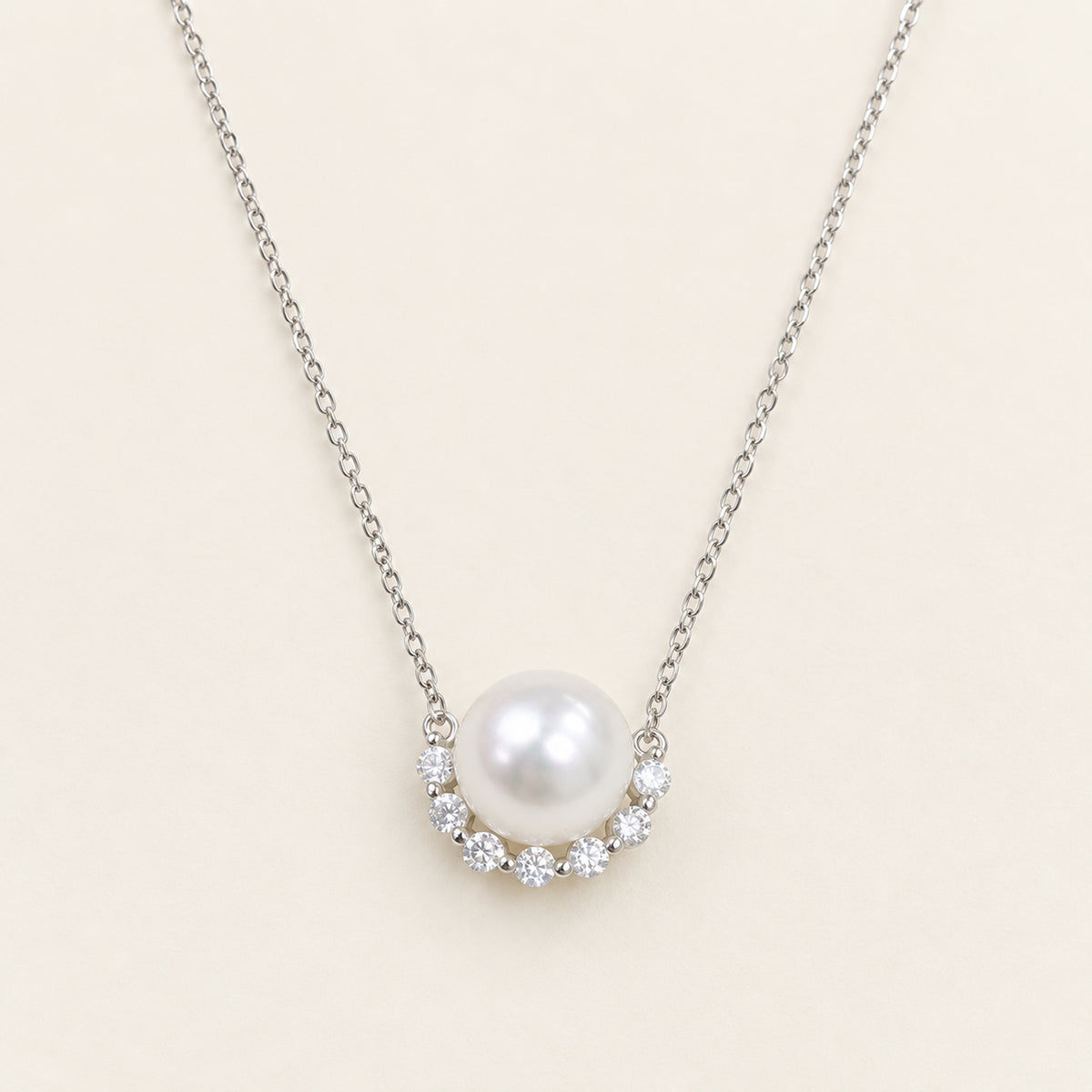 Single Freshwater Pearl Necklace with Curved Accent