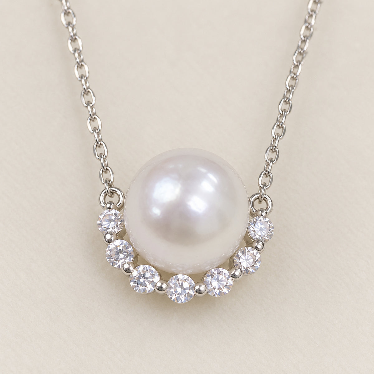 Single Freshwater Pearl Necklace with Curved Accent