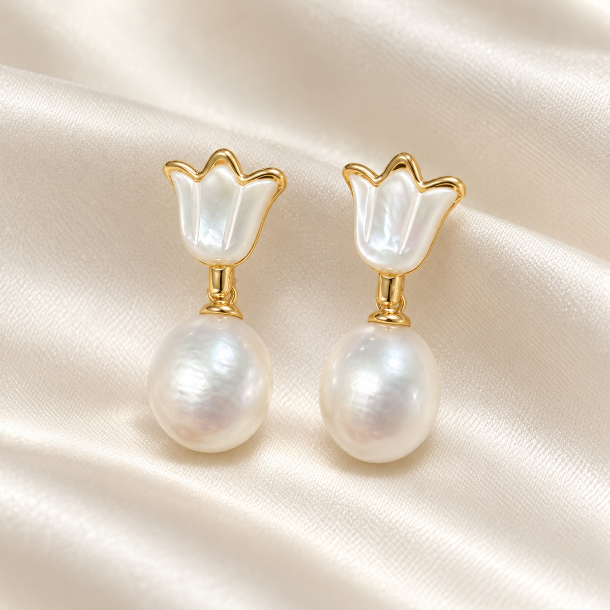 9–10mm White Freshwater Pearl Tulip Drop Earrings
