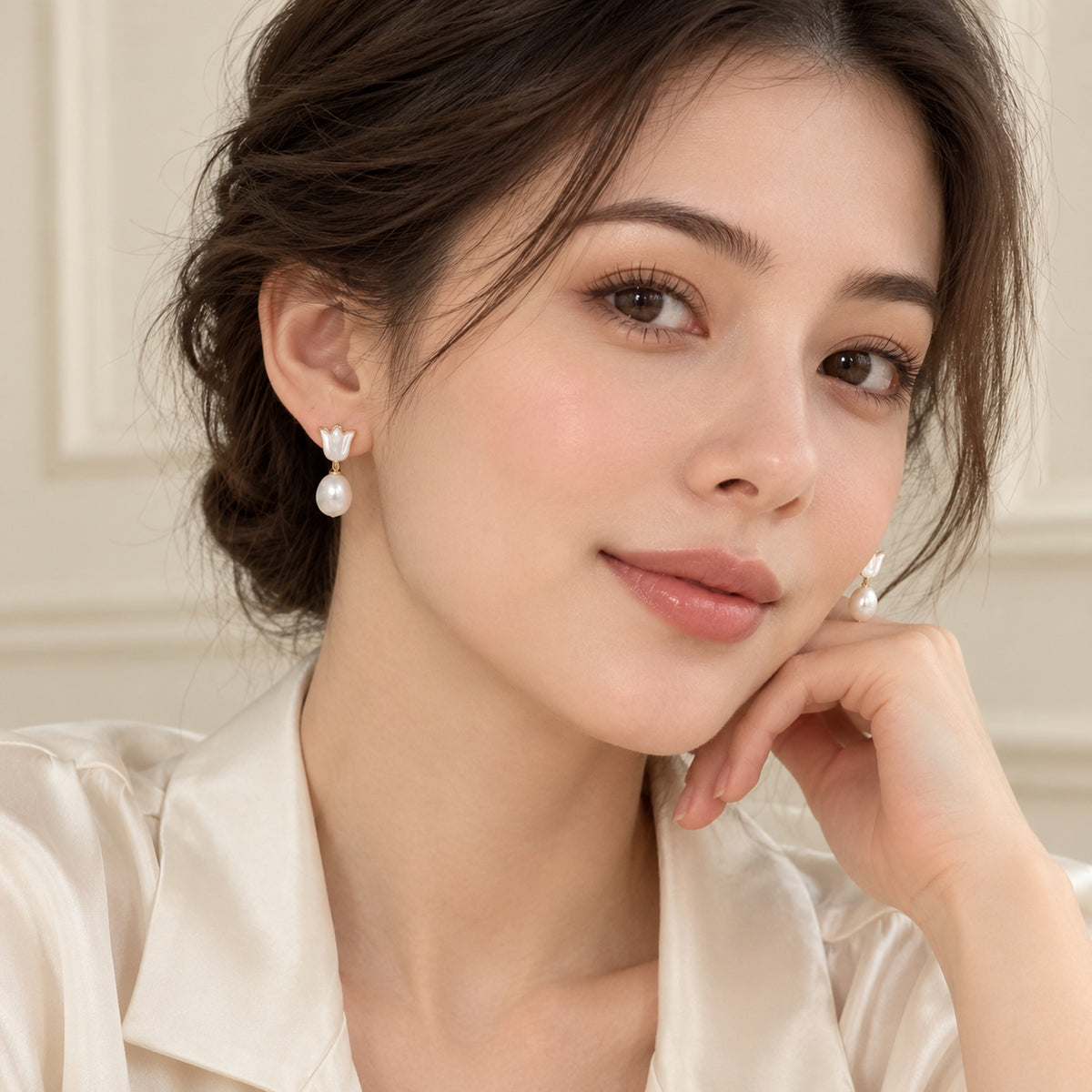9–10mm White Freshwater Pearl Tulip Drop Earrings